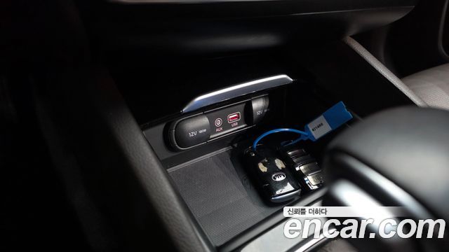 Kia K7 2016 — photo 29