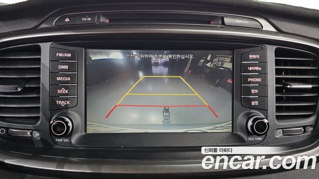 Kia Sorento 2017 — photo 21