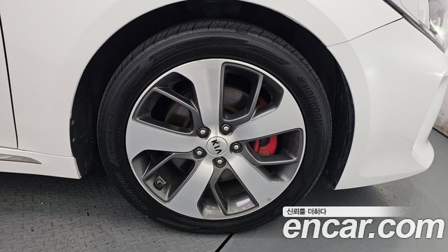 Kia K5 2017 — photo 5
