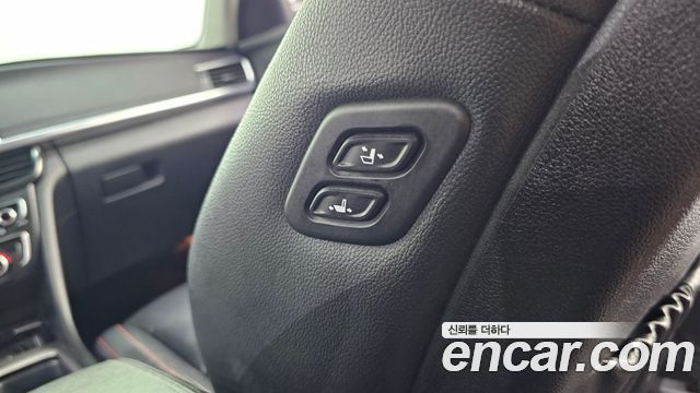 Kia K5 2017 — photo 18