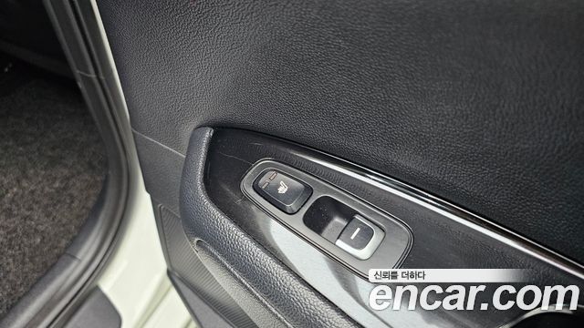 Kia K5 2017 — photo 19
