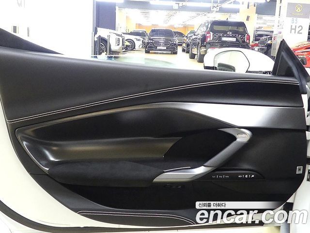 Ferrari 296 2023 — photo 18