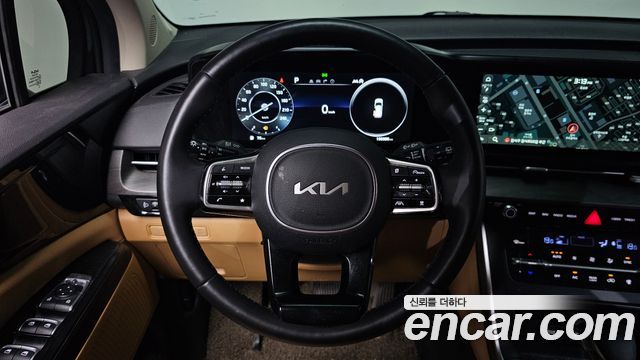 Kia Canival 2023 — photo 13