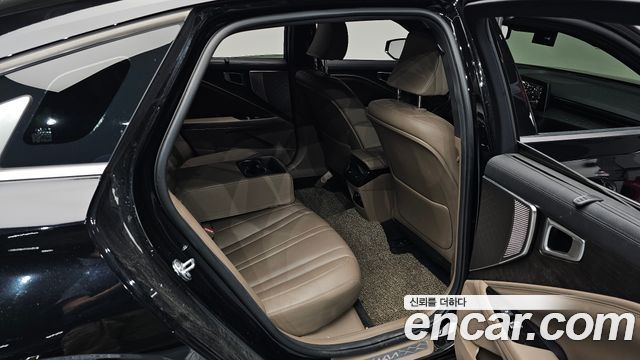 Kia K8 2023 — photo 18