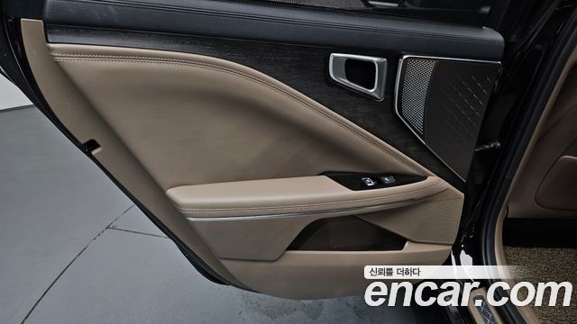 Kia K8 2023 — photo 15