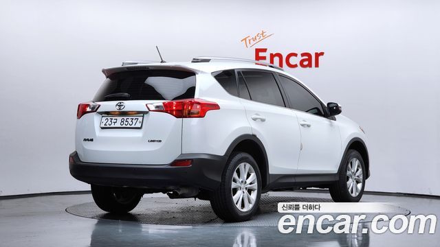 Toyota RAV4 2014 — photo 2
