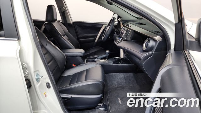 Toyota RAV4 2014 — photo 11