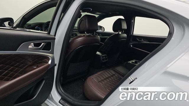 Genesis G70 2022 — photo 17