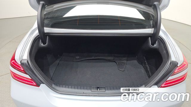 Genesis G70 2022 — photo 31