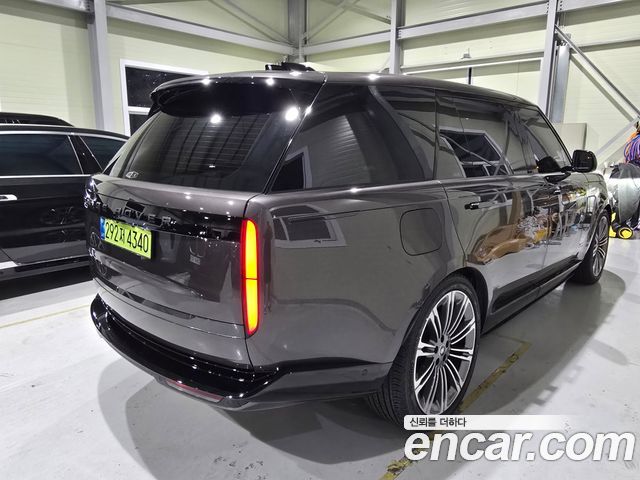 Land Rover Range Rover 2025 — photo 2