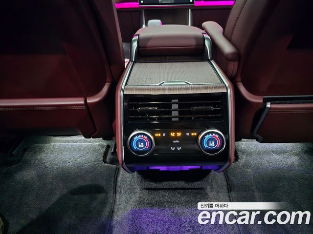 Land Rover Range Rover 2025 — photo 14