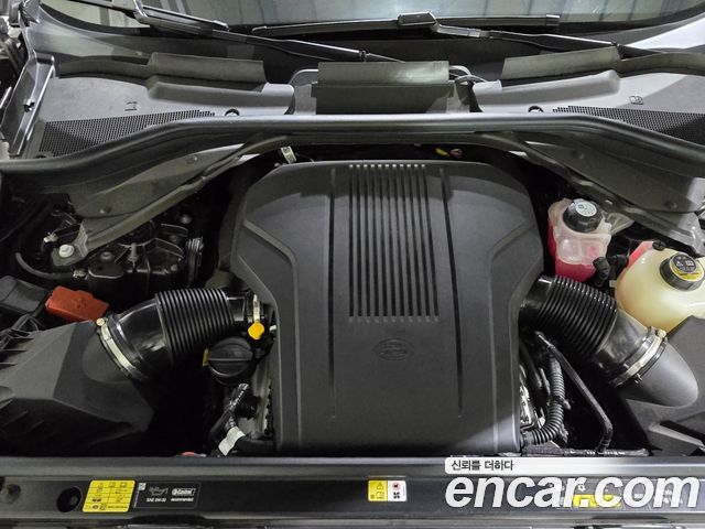 Land Rover Range Rover 2025 — photo 16