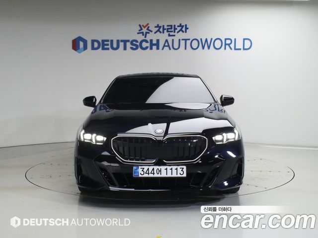 BMW 5-Series 2025 — photo 3