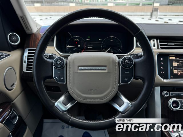 Land Rover Range Rover 2016 — photo 11