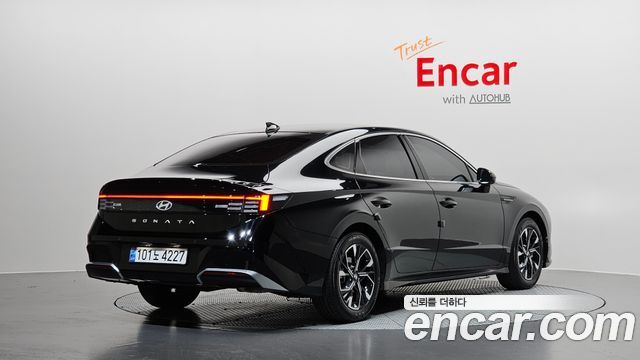 Hyundai Sonata 2025 — photo 2