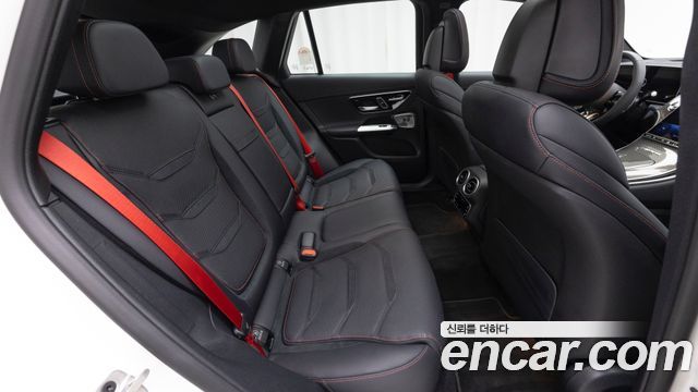 Mercedes-Benz GLC-Class 2025 — photo 10