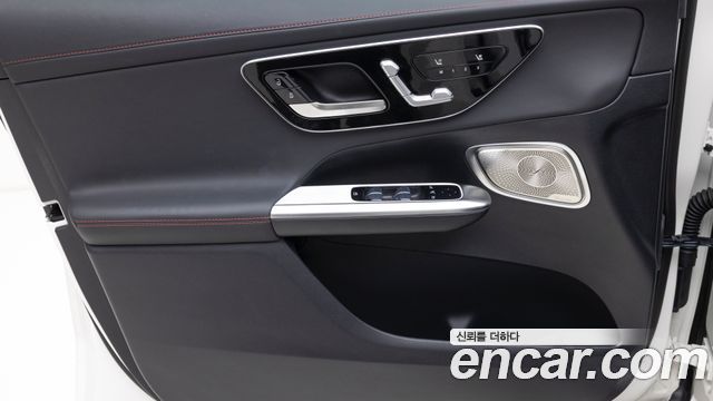 Mercedes-Benz GLC-Class 2025 — photo 15