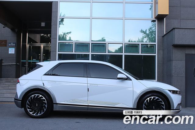 Hyundai Ioniq5 2022 — photo 3