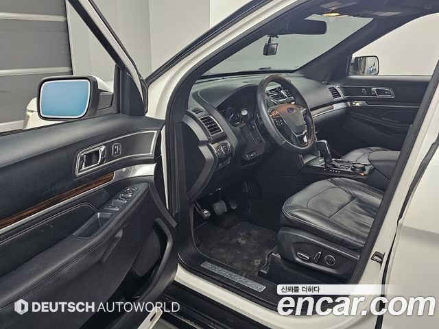 Ford Explorer 2016 — photo 8