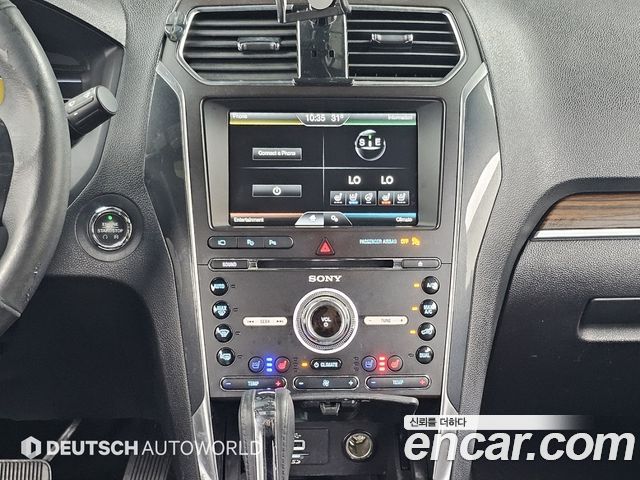 Ford Explorer 2016 — photo 12