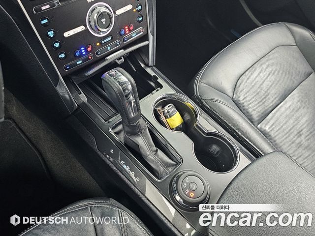 Ford Explorer 2016 — photo 14