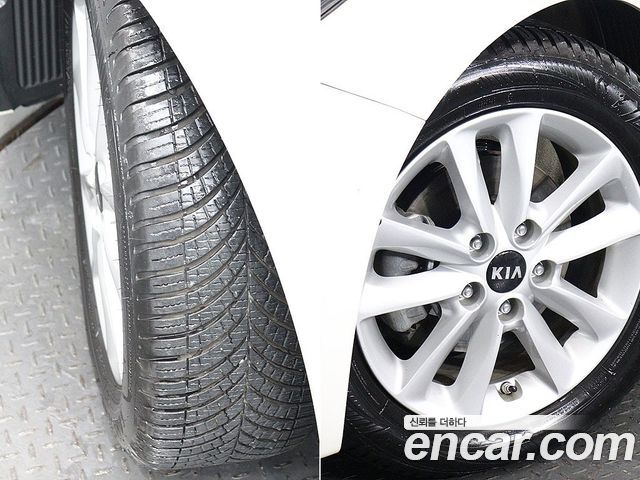 Kia K3 2016 — photo 5