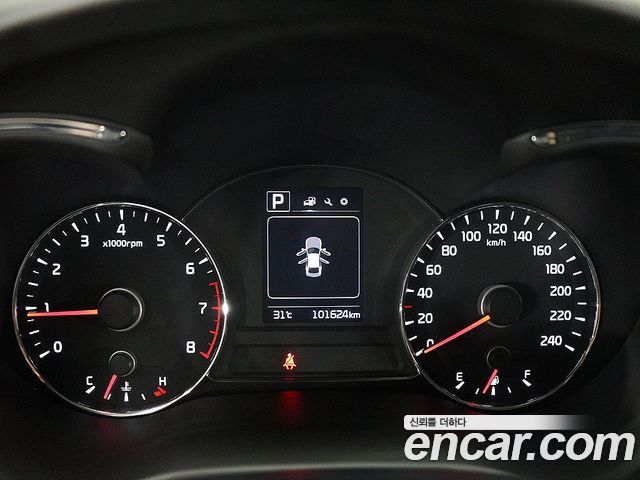 Kia K3 2016 — photo 8
