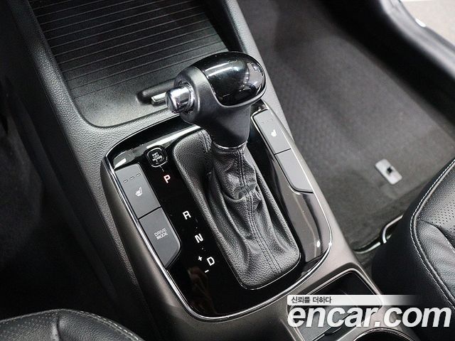 Kia K3 2016 — photo 9