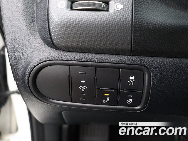 Kia K3 2016 — photo 15