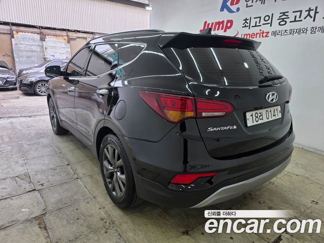 Hyundai Santafe 2017 — photo 3