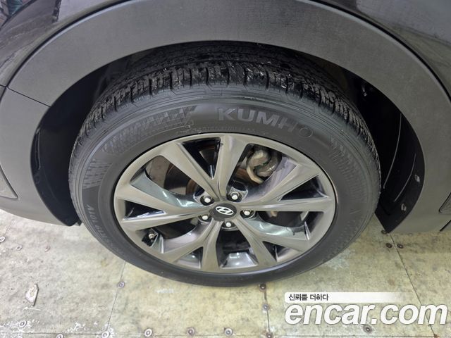 Hyundai Santafe 2017 — photo 18