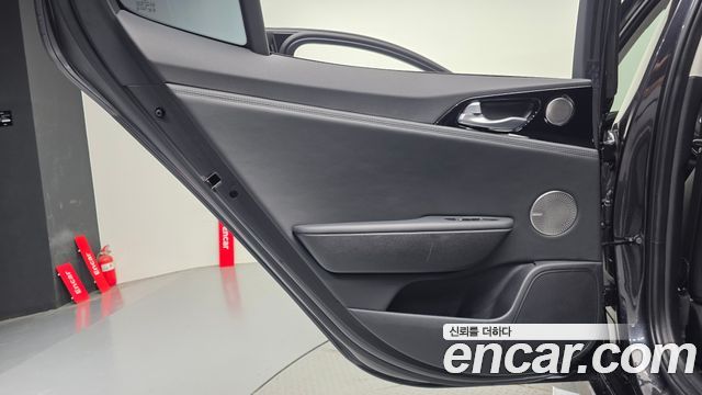 Kia Stinger 2018 — photo 15