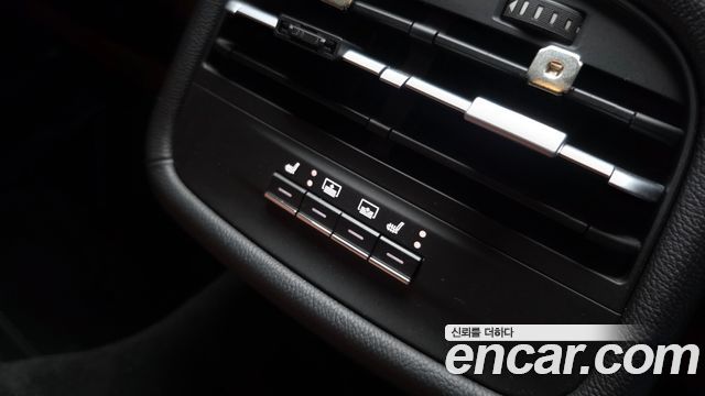Maserati Ghibli 2018 — photo 24