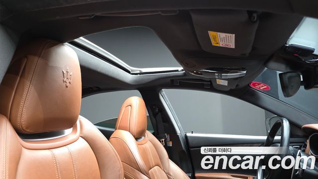 Maserati Ghibli 2018 — photo 26
