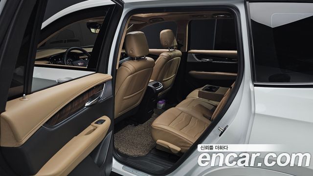 Cadillac XT6 2023 — photo 18