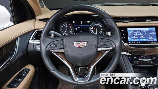 Cadillac XT6 2023 — photo 19