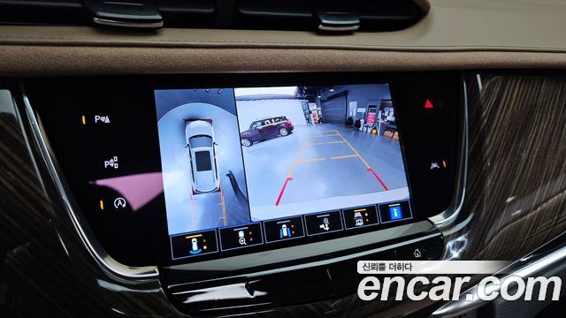 Cadillac XT6 2023 — photo 21