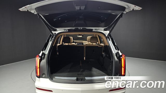 Cadillac XT6 2023 — photo 26