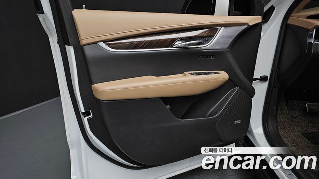 Cadillac XT6 2023 — photo 14
