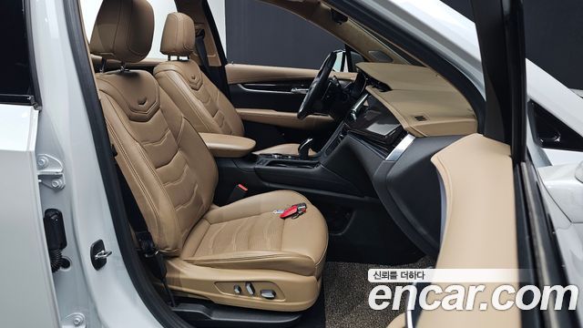 Cadillac XT6 2023 — photo 16