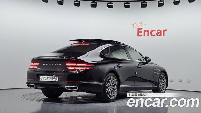 Genesis G80 2023 — photo 2