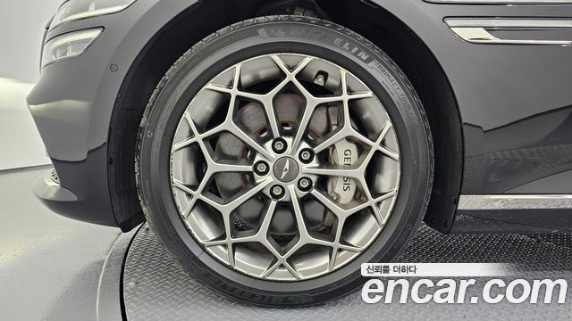 Genesis G80 2023 — photo 5