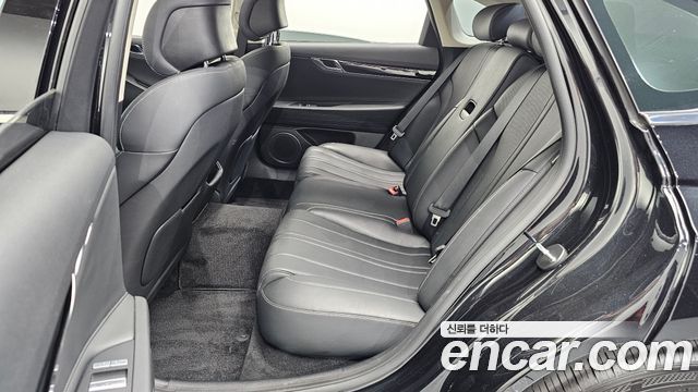 Genesis G80 2023 — photo 12