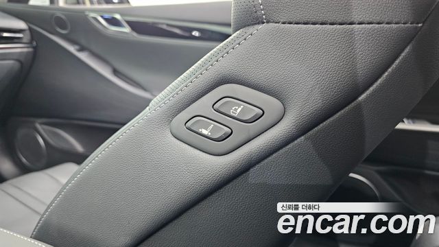 Genesis G80 2023 — photo 16