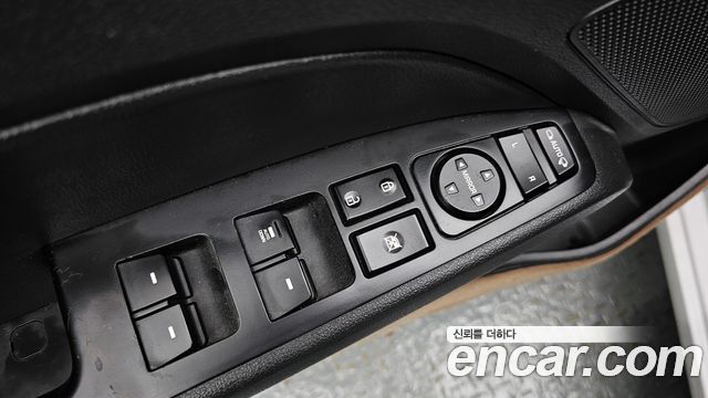 Hyundai AVANTE 2018 — photo 25