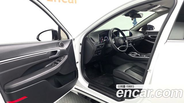 Hyundai Sonata 2022 — photo 10