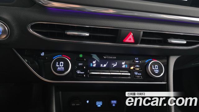 Hyundai Sonata 2022 — photo 18