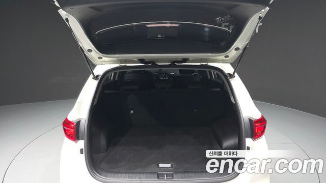 Kia Sportage 2022 — photo 26
