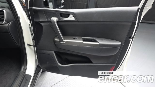 Kia Sportage 2022 — photo 14