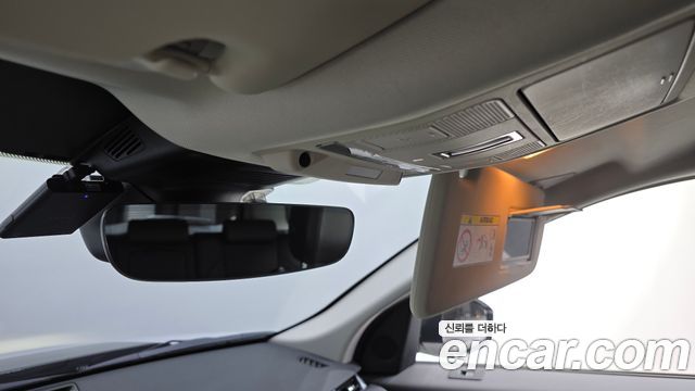 Land Rover Discovery Sport 2020 — photo 16